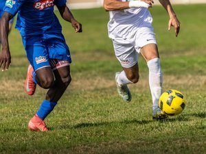 Son équipe remporte le match 13-0, l'entraîneur est viré le lendemain : les supporters dénoncent une décision "honteuse, minable"