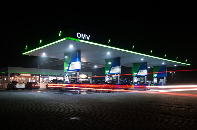 INEDIT OMV Petrom s-a răzgândit: a anulat scumpirile efectuate la miezul nopții. Motorina rămâne sub pragul de 11 lei
