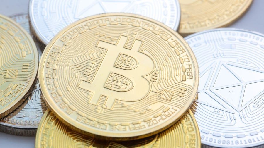 Bitcoin und Co.: Sparkassen starten schrittweise Kryptohandel - mit Warnung