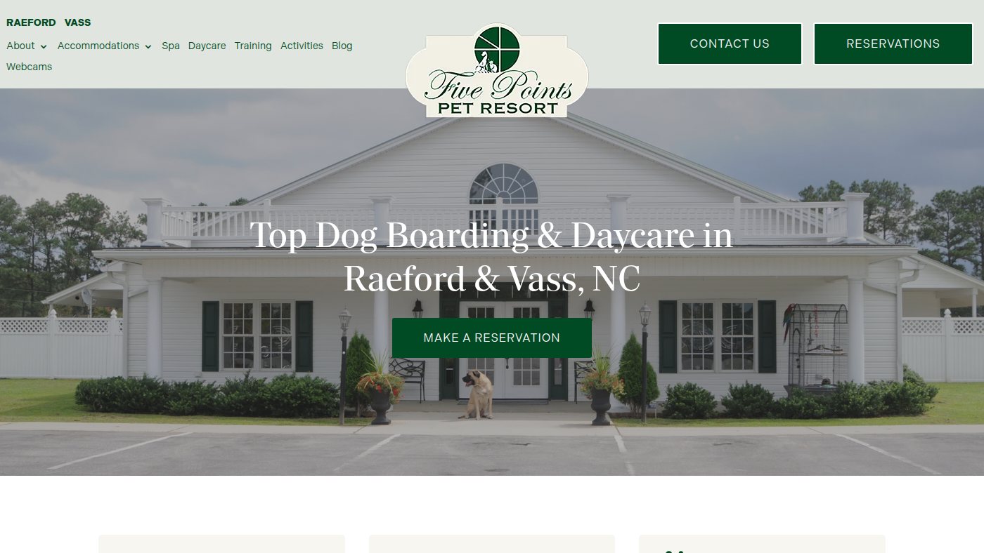 The home page of fivepointspetresort.com