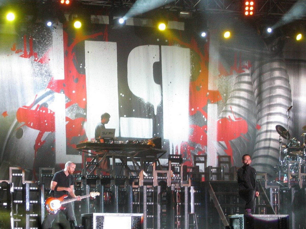 Linkin Park виступає на фестивалі Nova Rock 17 червня 2007 року