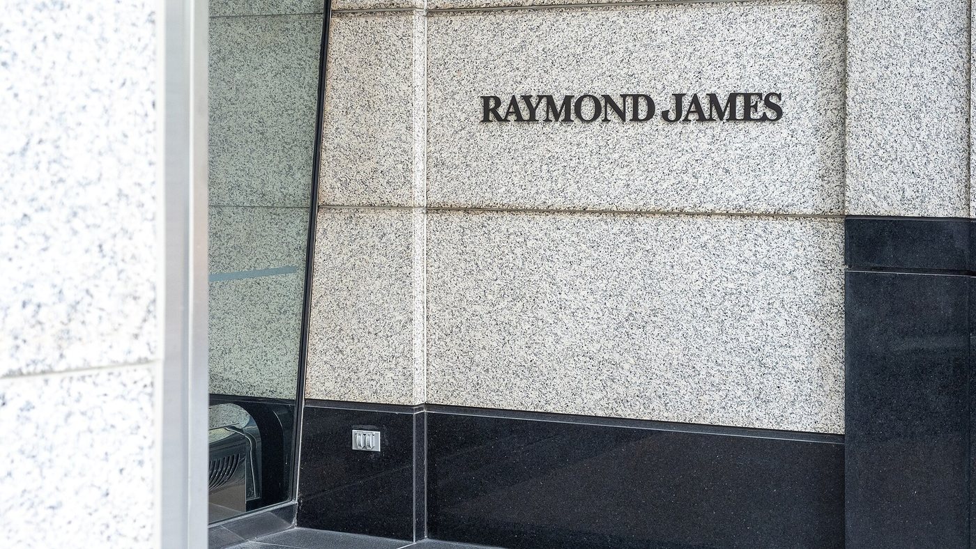 Raymond James reiterates Lakeland Financial stock rating after earnings beat