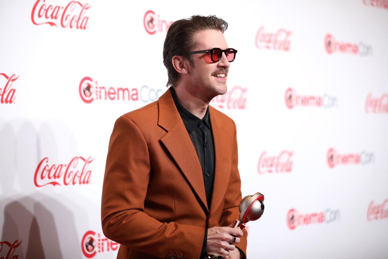 Dan Stevens reprend l’armure de RoboCop pour Prime Video