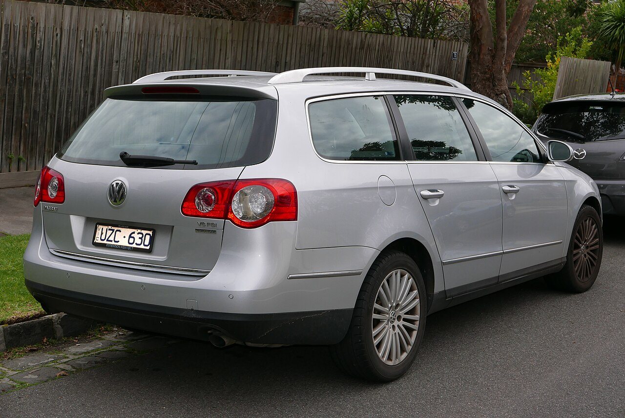 2007er Volkswagen Passat 3C MY07 V6 FSI 4MOTION Kombi, Heckansicht