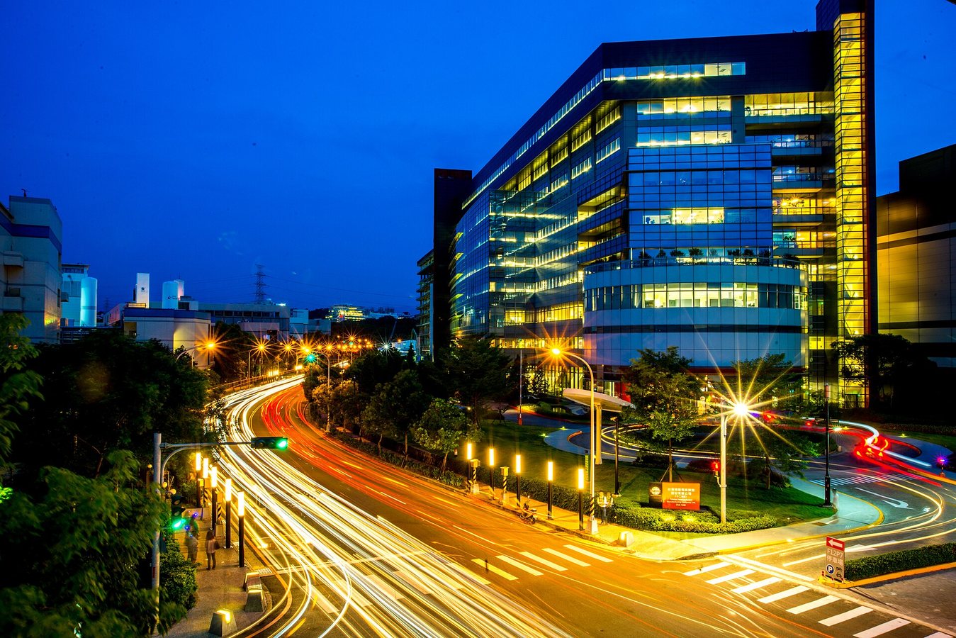 Stifel sees AI supply constraints ahead of Q3 tech earnings