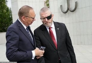 Taśmy Brauna. Korona zabrała głos