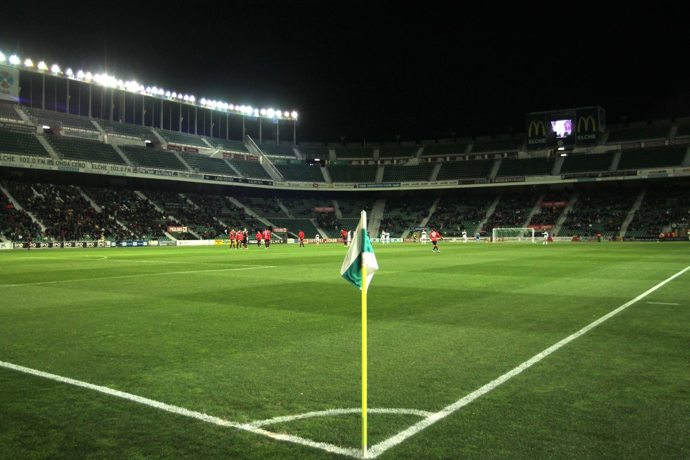 Adeyemi trifft beim Barça-Debüt: Barcelona zerlegt Elche 5:0