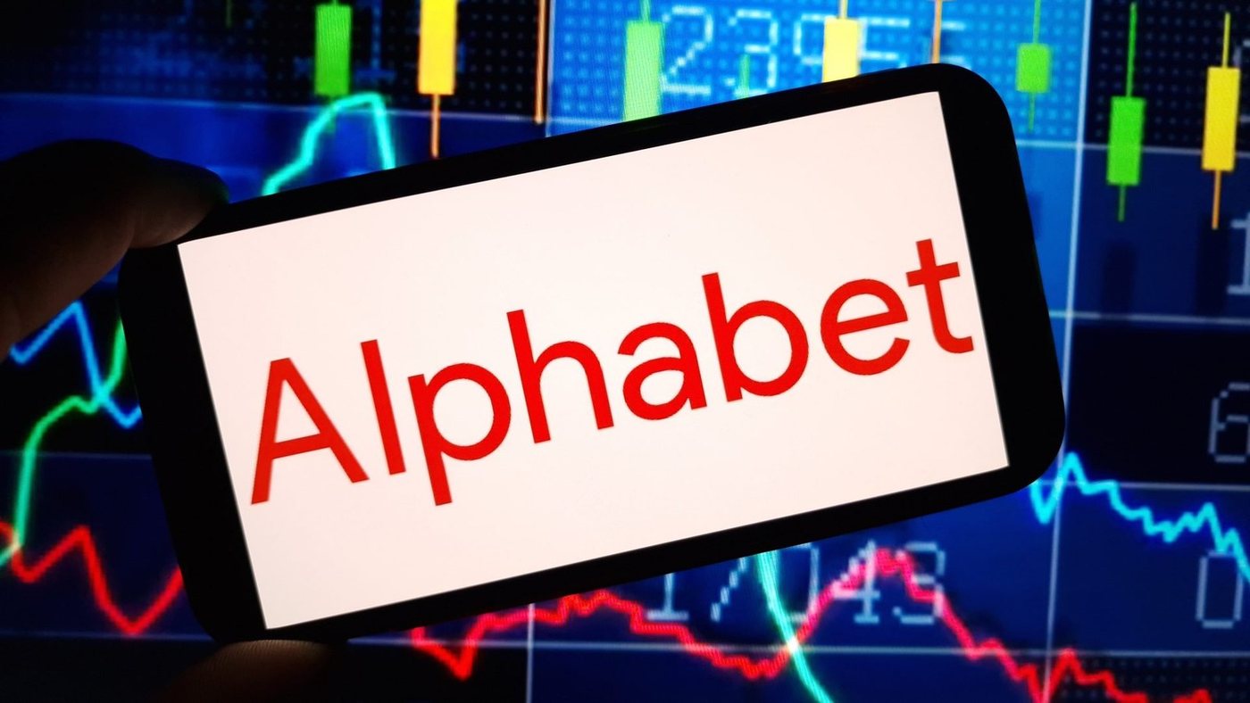 Alphabet heads for its biggest ever $500 billion drop