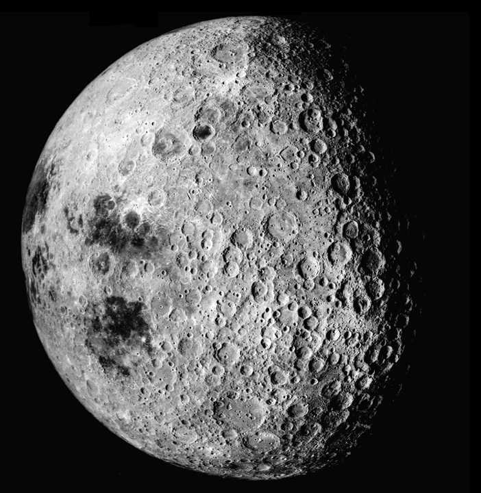 Bastano cinque ore per formare la Luna