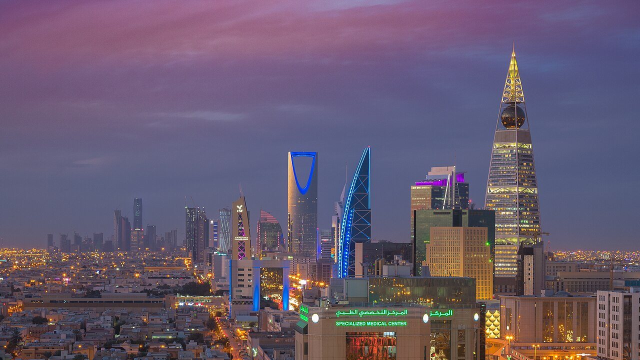 Smoke and fire reported near Aramco facility in Riyadh as Houthi tensions escalate