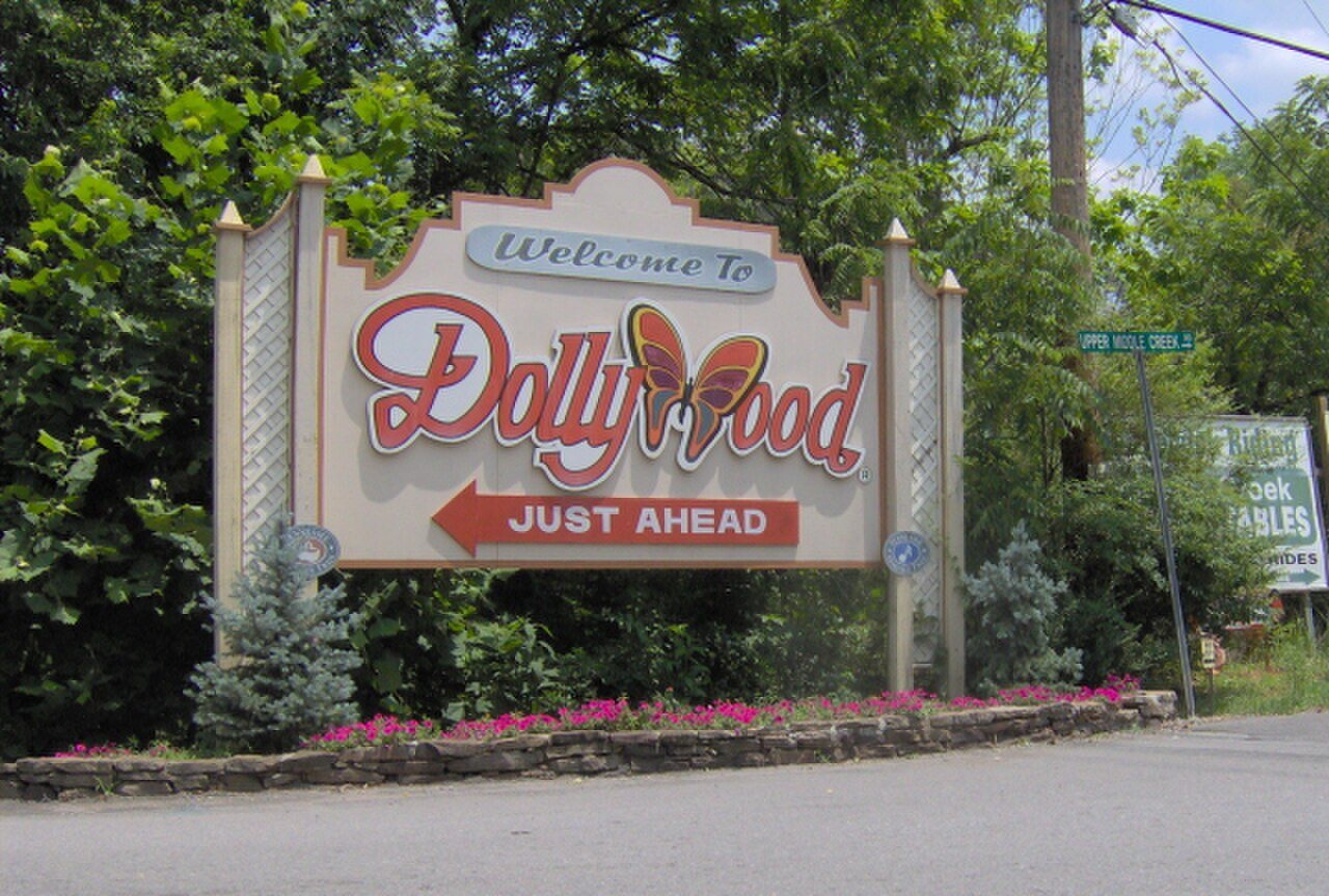 Wejście do Dollywood w Pigeon Forge
