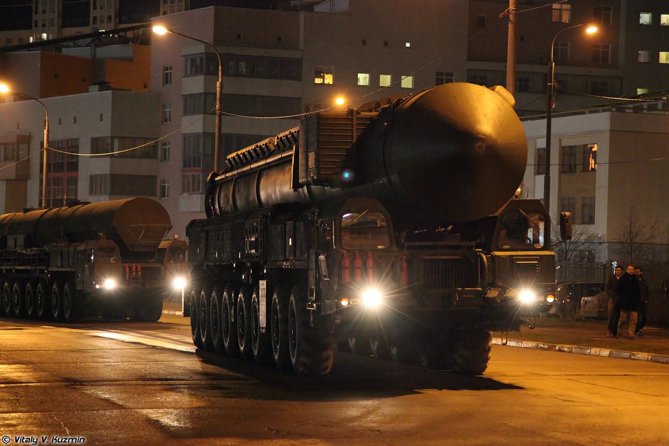 Parade vehicles march from Alabino to Moscow (559-13)