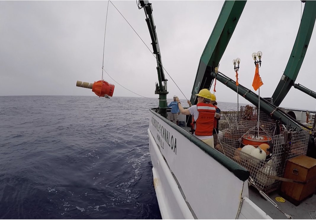 Deep SOLO float deployment from RV Kaʻimikai-O-Kanaloa in 2018.png
