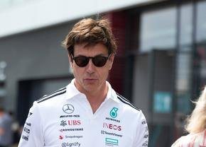 Toto Wolff a anunțat cauza abandonului lui George Russell, apoi a izbucnit: „Sunt extrem de furios”