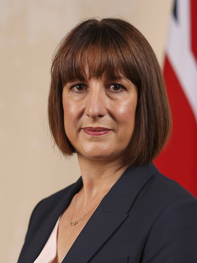 UK borrows £18bn in August, putting pressure on Healey before budget