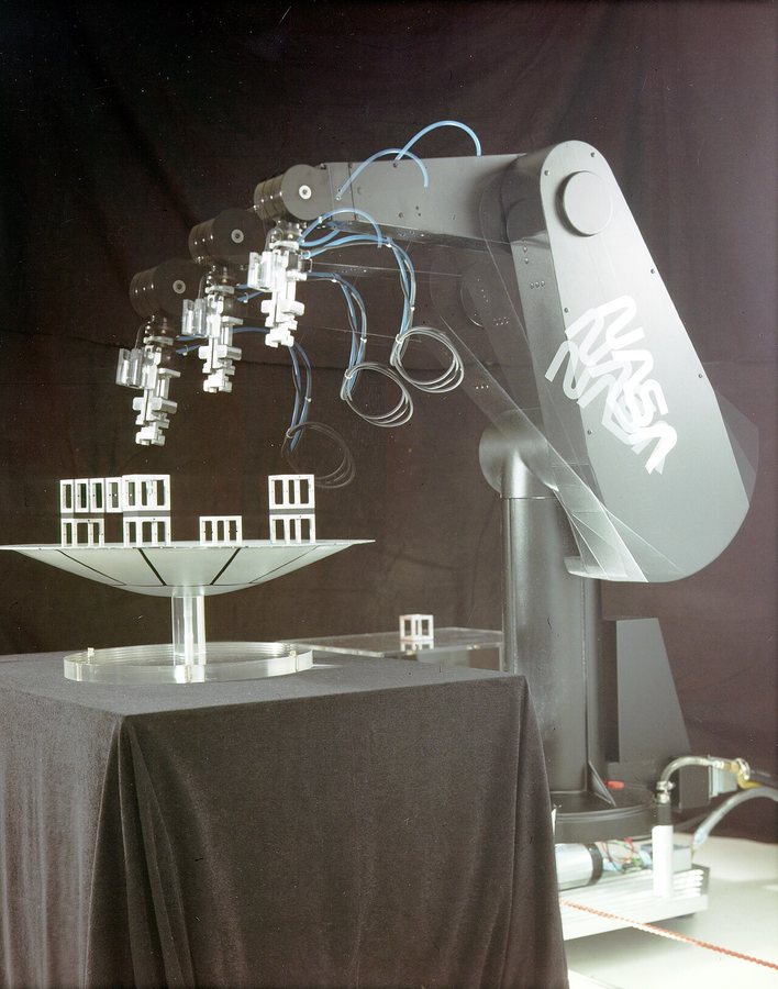 RISE Robotics Awarded $100,000 MassVentures Grant to Accelerate Commercialization of Beltdraulic Technology