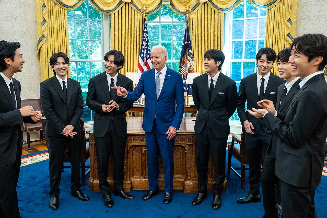 BTS і президент Джо Байден у Білому домі 31 травня 2022 року