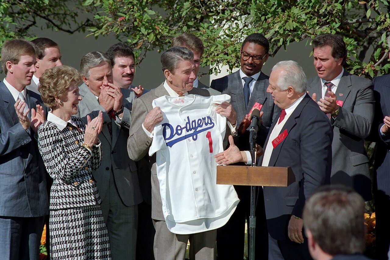 Prezydent Ronald Reagan z mistrzami World Series 1988, Los Angeles Dodgers