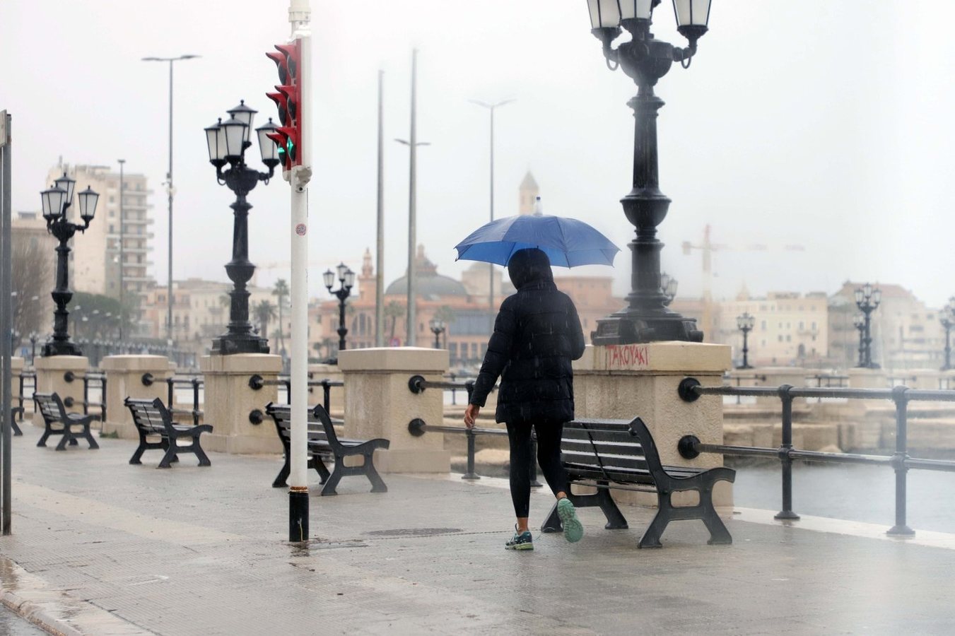 Meteo, cambio di scenario in Puglia: in arrivo pioggia e temporali, scatta l'allerta gialla