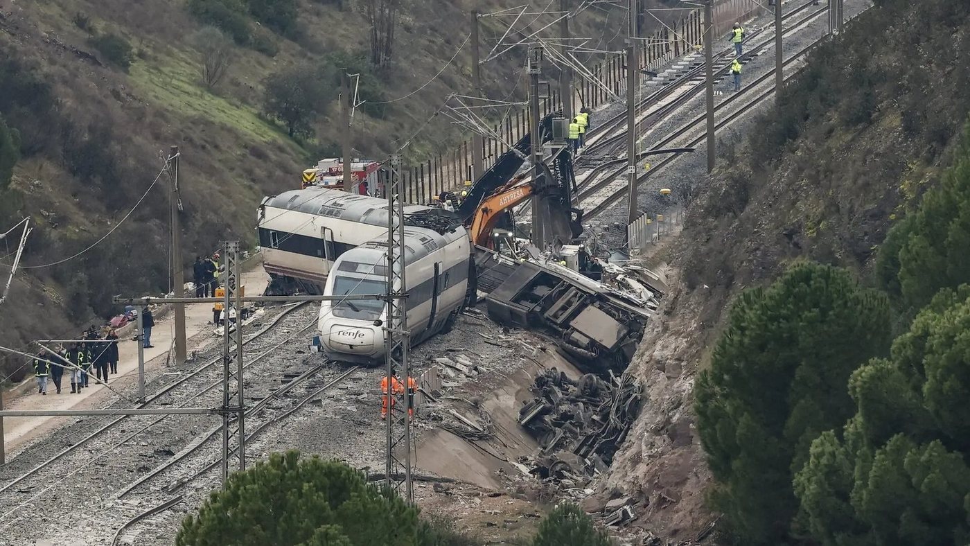 Una investigadora de Adamuz dice que sus superiores "modifican" los informes en un tenso debate de técnicos de Transportes