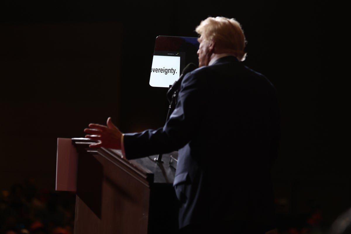 White House teleprompter operator made more than $100,000 betting on Trump’s speeches, report says