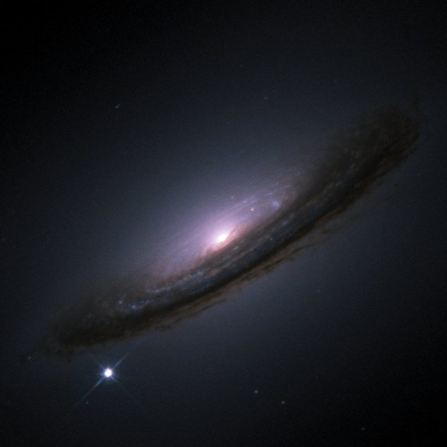Ossidi di zolfo attorno a una supergigante B[e]