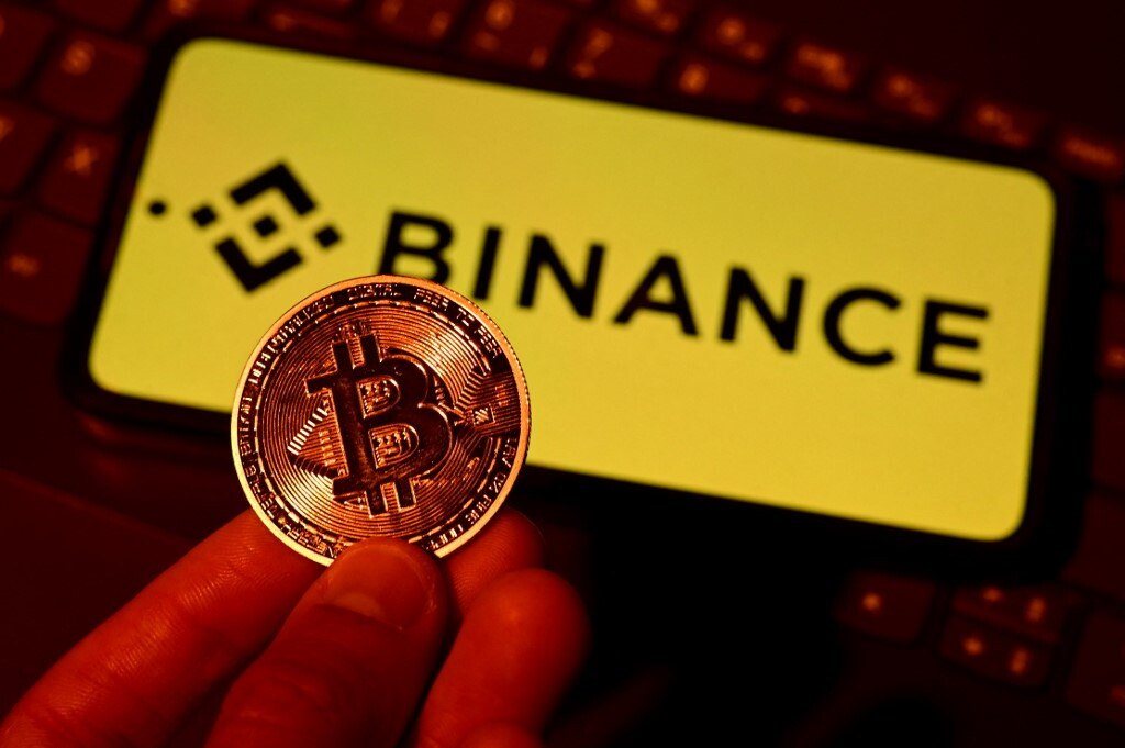Bitcoin: attacco hacker a Binance, furto da 6,3 miliardi di dollari