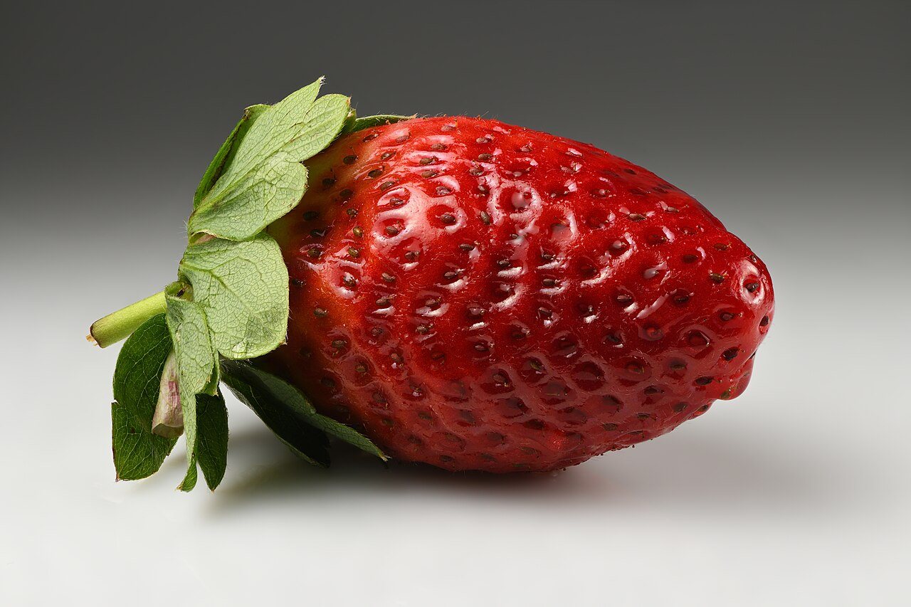 Top of the crops: record heatwaves help deliver bumper UK berry harvest