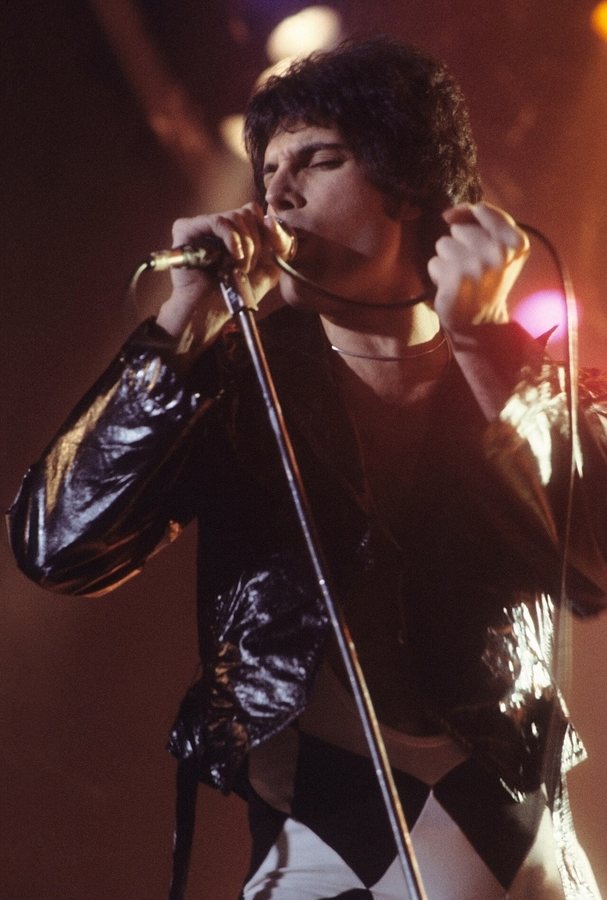 Freddie Mercury: 80 years since birth — history