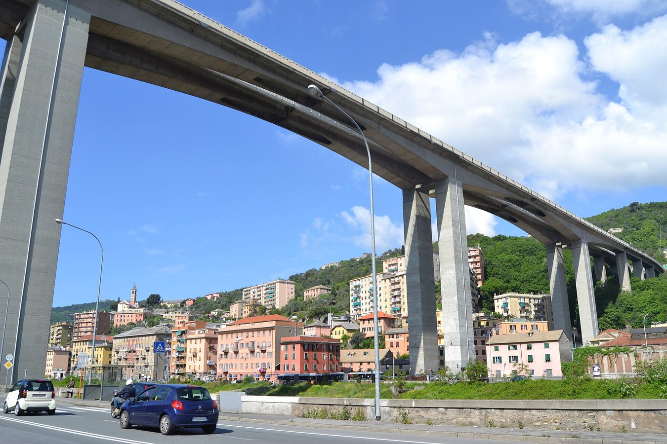 Femminicidio Lorena Isceri, i primi esiti dell'autopsia: "Gettata dal viadotto ancora viva"