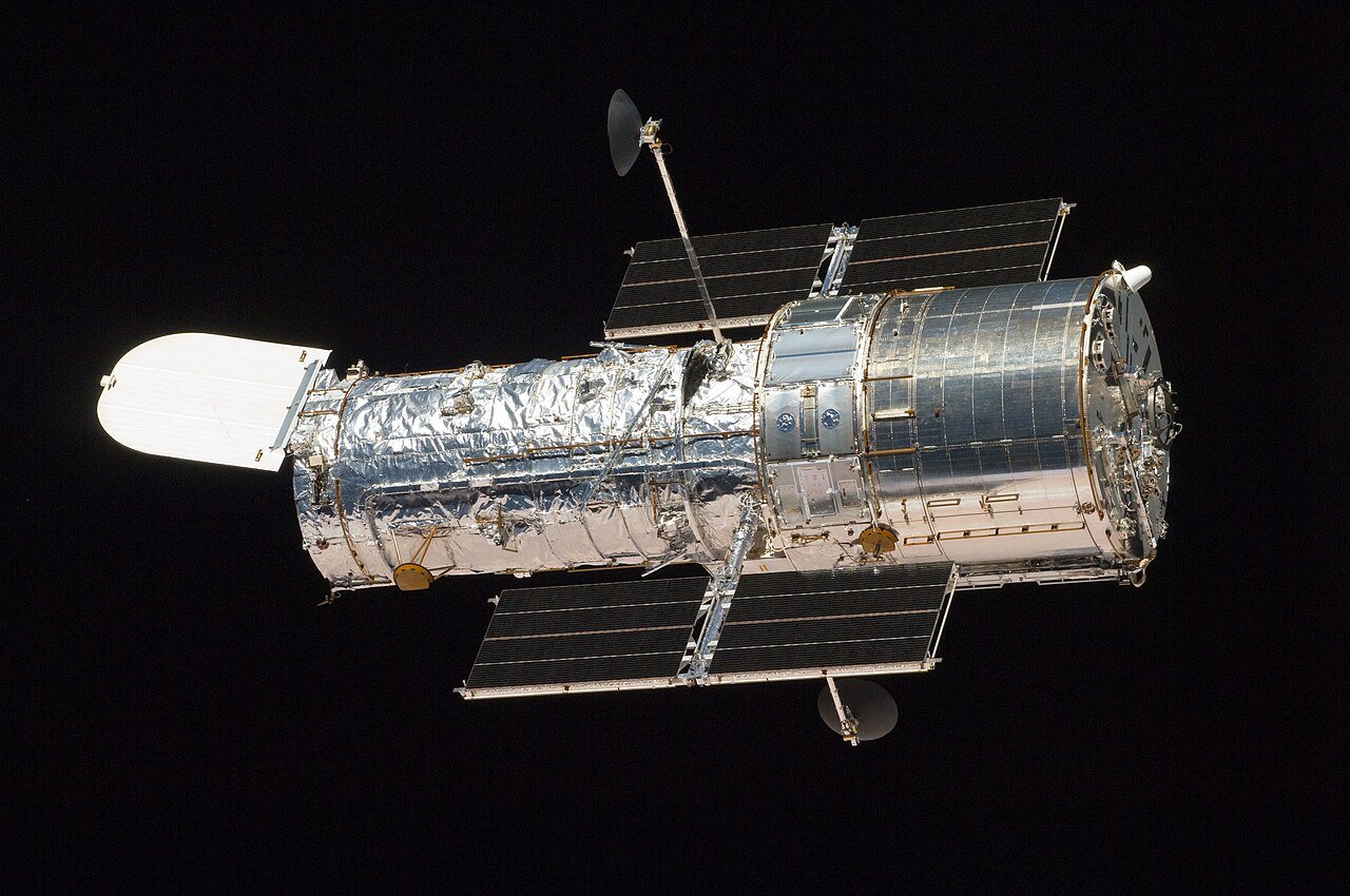 Hubble Space Telescope may have found a planet born after its star died