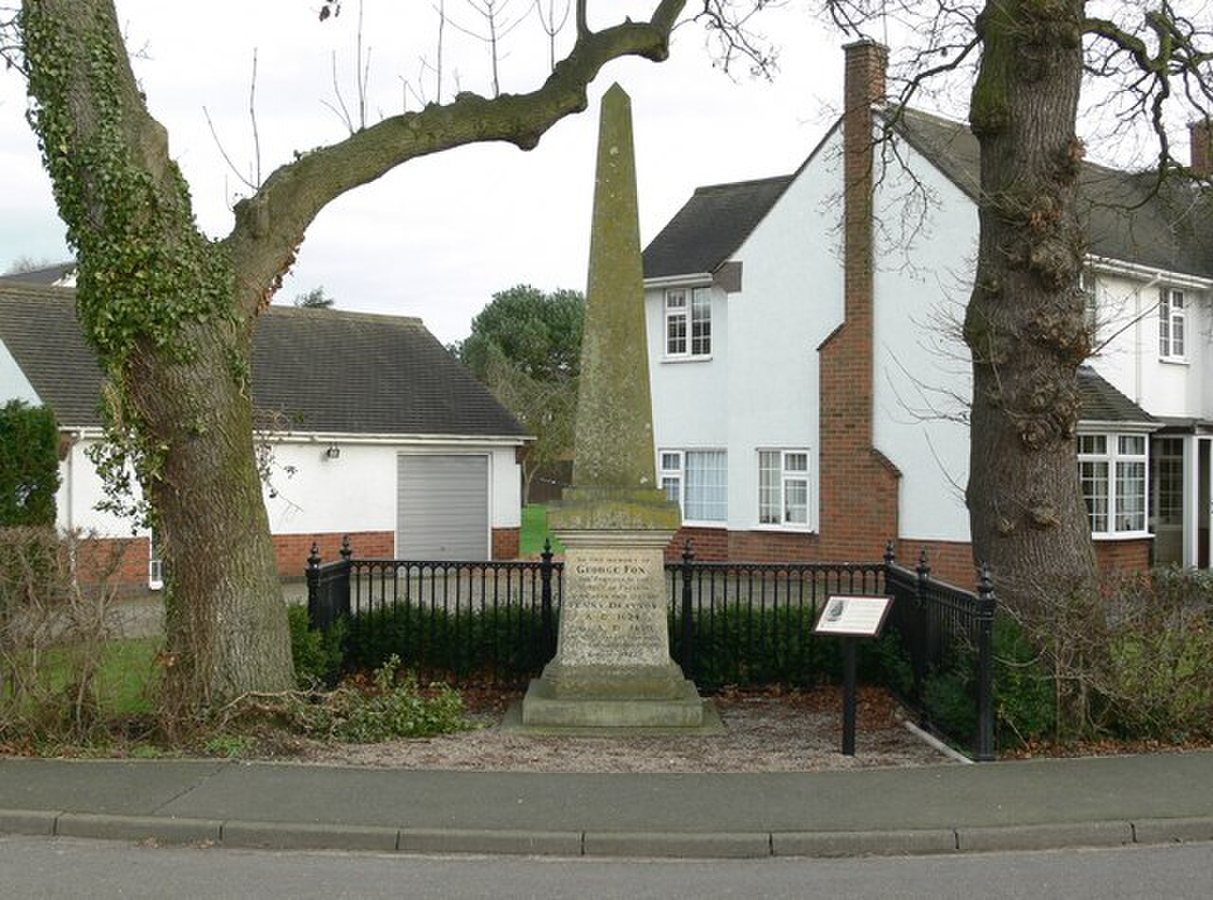 Un memoriale per Fox situato vicino al suo presunto luogo di nascita a Fenny Drayton, Leicestershire
