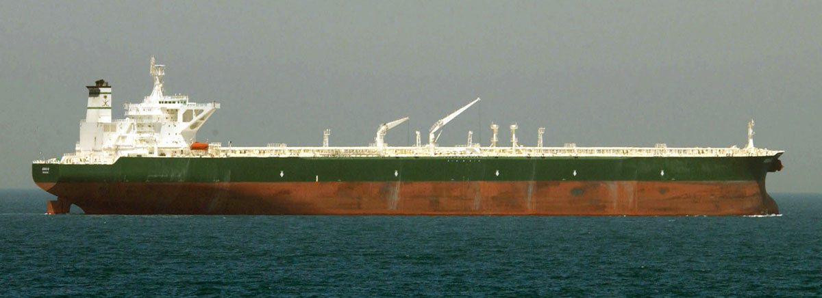 Older supertanker prices top new builds on high freight rates