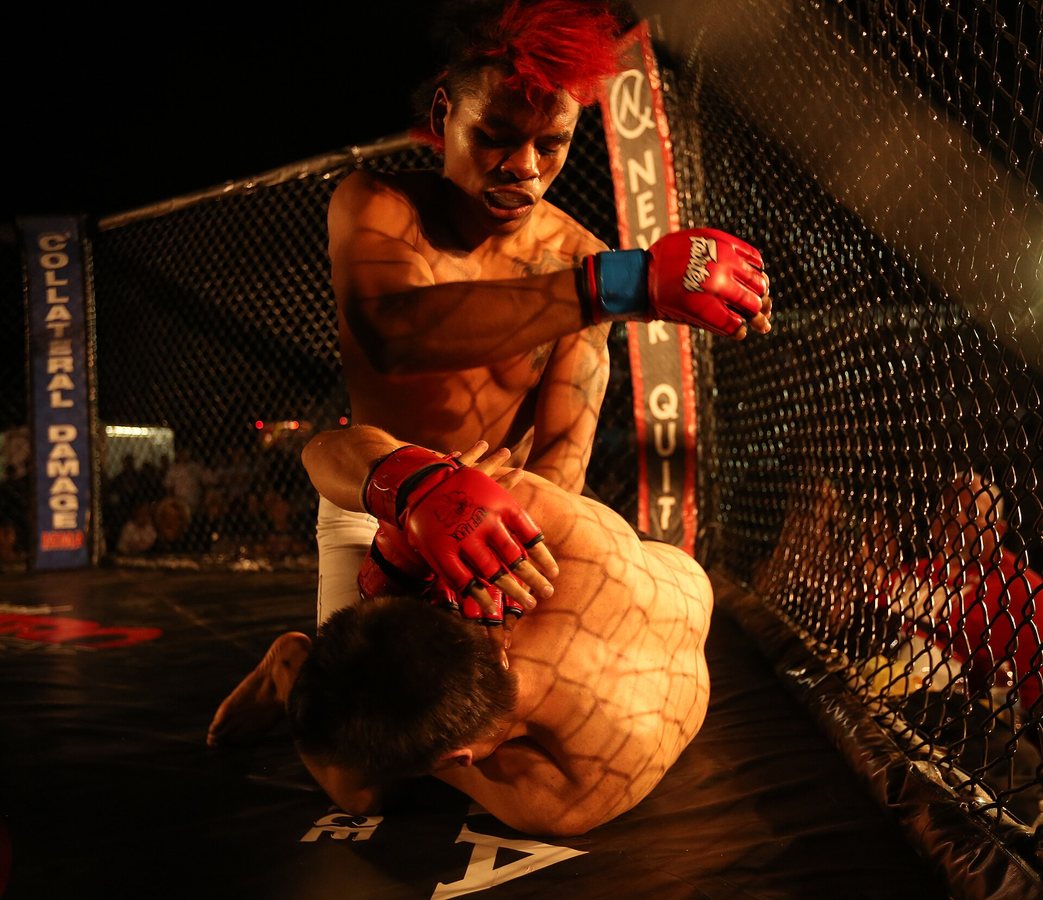 Умар Нурмагомедов проиграл Сун Ядуну на турнире UFC в Шанхае