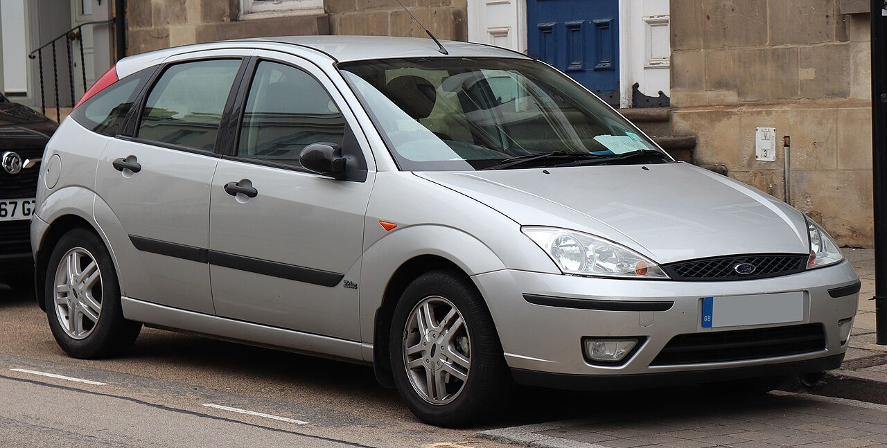 Ford Focus Zetec 1.6 de 2003, vista frontal