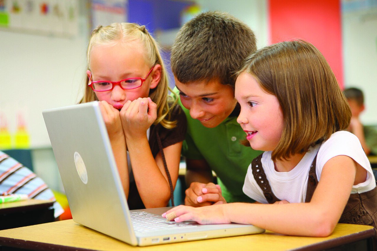 Kinder in der Schule