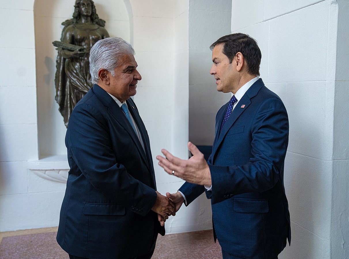 Rubio con el presidente panameño José Raúl Mulino en Ciudad de Panamá, Panamá, el 2 de febrero de 2025