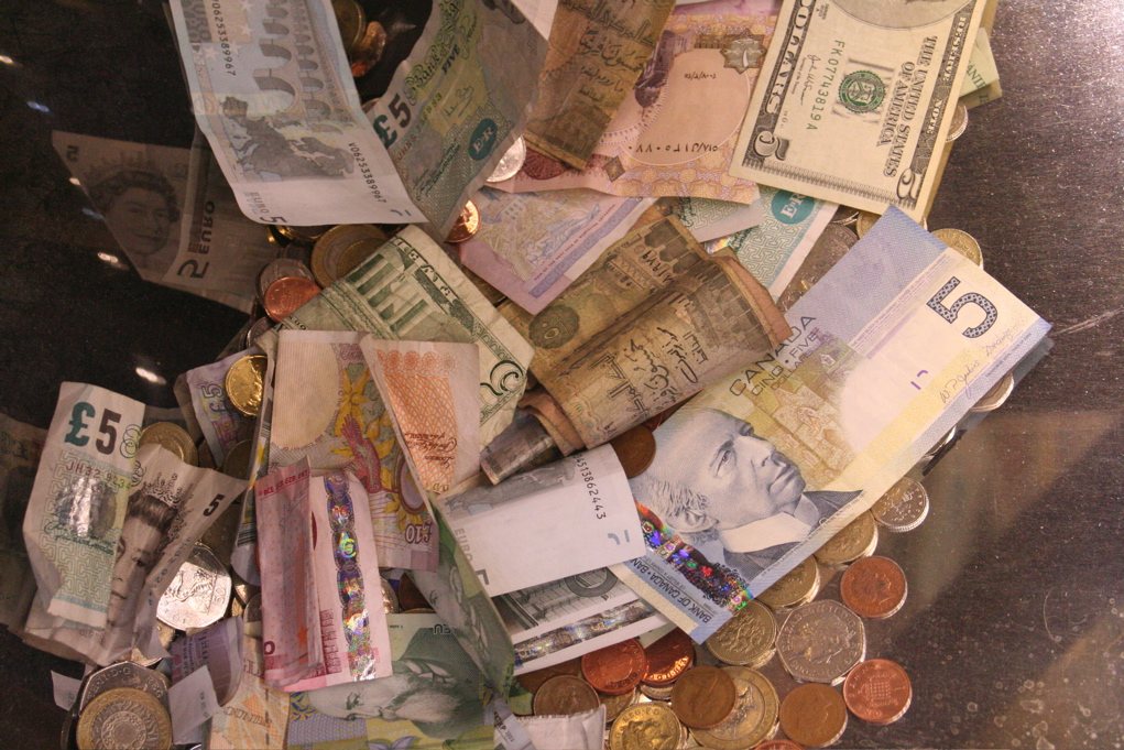 Duizenden Belgen die staatsbon terugbetaald krijgen, ontdekken dat er geld ontbreekt: “Waar is mijn 40 euro naartoe?”