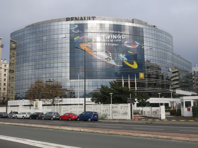 Renault CEO calls EU-China hybrid import deal a ’major milestone’ - Bloomberg