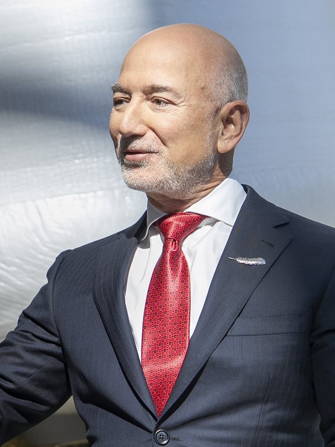 Bezos inwestuje dziesiątki miliardów w kosmos. Odpowiedź Muska zaskakuje