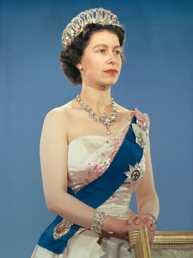 Her royal heilness: Berlin show revisits the artist who turned the Queen into a Nazi
