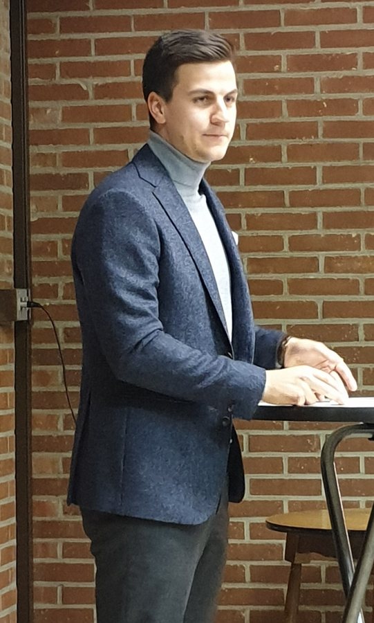 “Laat de zwartepiet dan nog Dries Van Langenhove zijn.” Onze reporter vindt dat Soundos geen enkele vrouw een dienst bewijst met grap over miskraam