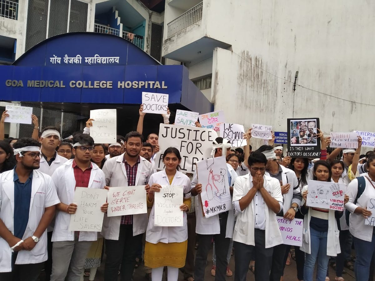 DPSU highlights unpaid salaries, short-term contracts as doctors protest
