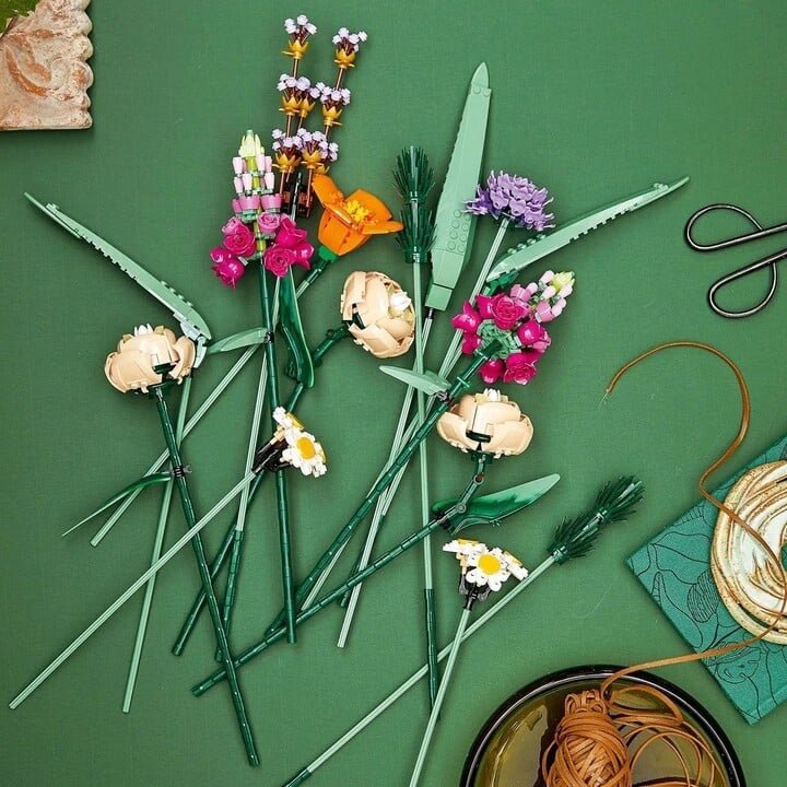 LEGO Icons 10280 Bouquet, 756 pjesë - Thumbnail 4