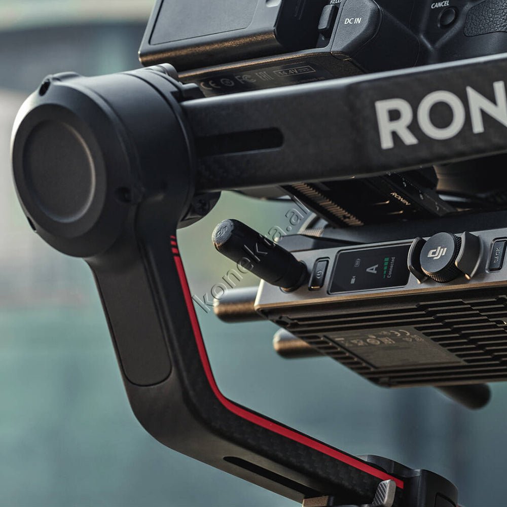 DJI RS 3 Pro Gimbal Combo - Thumbnail 27