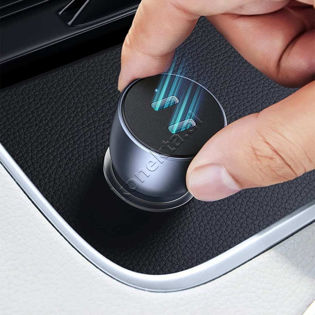 UGreen 40W Car Charger, Black, USB-C, Dual Port - Thumbnail 4