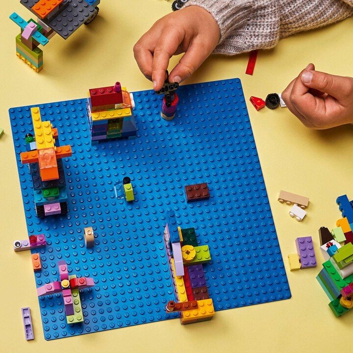 LEGO Classic 11025 Building Pad, Blue - Thumbnail 4