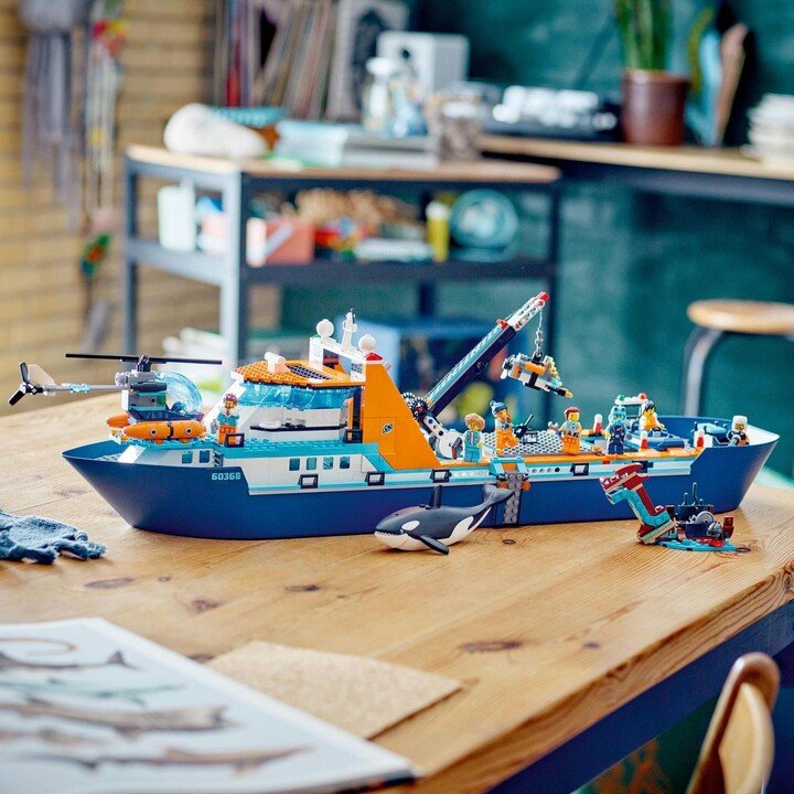 LEGO City 60368 Arctic Exploration Ship, 815 pieces - Thumbnail 5