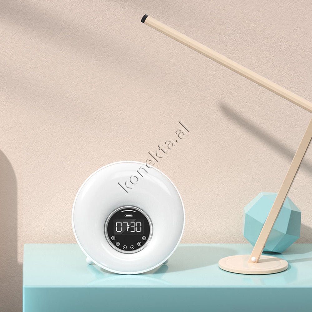 REMAX RB-M45 Bluetooth Speaker, White - Thumbnail 4