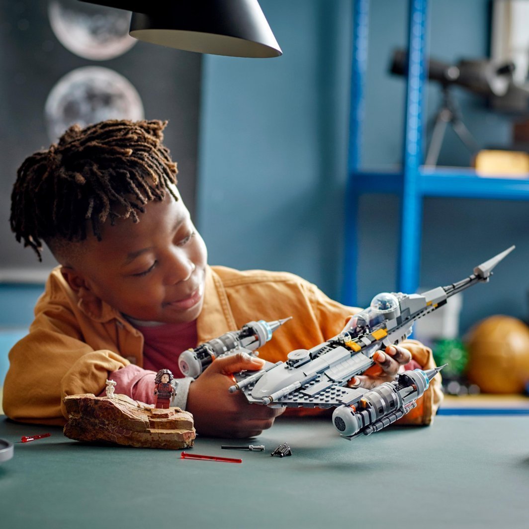 LEGO Star Wars The Mandalorian's N-1 Fighter Set (75325) - Thumbnail 7